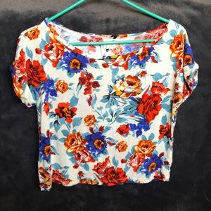 flowy white patterned t-shirt